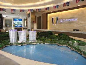 出售珠江峰景湾四期中层单边位84方层高4.米复式商用房