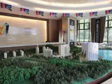 出售峰景湾四期中层单边位84方精装办公用房3房2卫