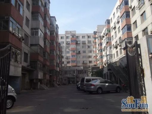 荣光小区1室1厅1卫南朝向1100.00元/月出租