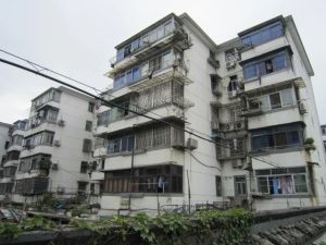 楼层好,视野开阔,采光充足,设施齐全,交通便利