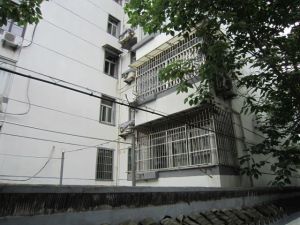 小三房 两房朝南 楼层好 诚心出售