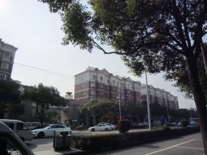 双老,户型方正全天采光,楼层佳,地理位置优越.