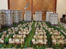 领居200平大户型 坐北朝南 两梯两户 配套齐全