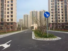 房主诚意出售!215万顺路南向飞机户型电梯三房!诚者面议!