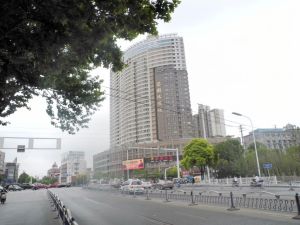 玖珑城三室二厅二卫,方方正正,视野开阔