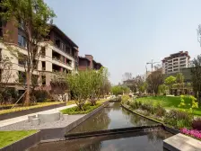 石马河万科 端户板式洋房 电梯刷卡入户 环境好