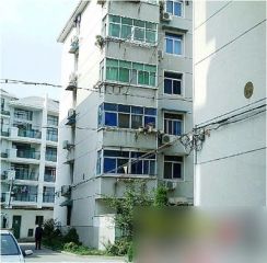 看房方便适合刚需可以领包入住公摊少价格合适