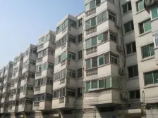 欣欣嘉园旁94平米电梯高层毛坯房