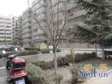 七四三七家属院 拱星墩地铁口 一室一厅 朝南 采光好