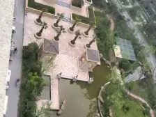 实际使用面积高达500平米的类独栋,双车位有钥匙,诚意出售