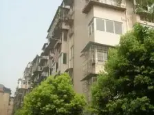 房子采光好,视线好,地段优越,交通便利