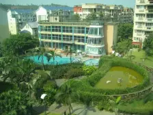 碧绿华庭 4室2厅 南