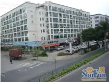 准电梯阳台朝南光线很好50年办公产权自住、出租都可以