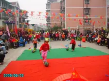 沱江旁杜家街电梯住家精装修低楼层旁就是菜市场