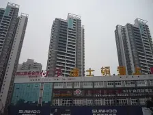 步步高商圈精装四房,业主诚心出售