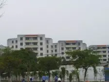 配套齐全 生活交通便利 精装 总价低 有小区停车方便