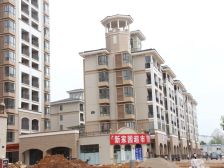 五龙桂园 联排边套别墅 带大院子 7622/平