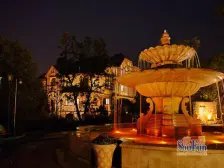 汽博中心 融创尊爵堡二期五房1080万