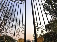 汽博尊爵堡法式大别墅超大花园视野开阔价格可谈