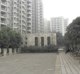 恩威玲珑南域2室1厅东北