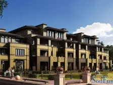 独栋东边套约400平的花园带两个车位看房方便