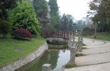 阳光华苑 4室2厅 南