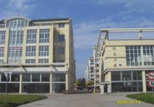 此房满五, 无大税 ,采光好。小区整体干净