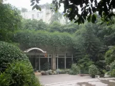 春天花园 4室2厅 东南