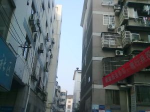 福年花园顶楼带前后露台诚心出售