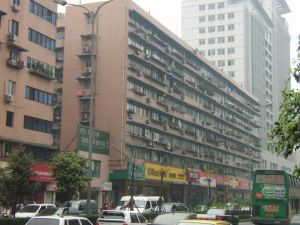 商业街6号3室1厅东南