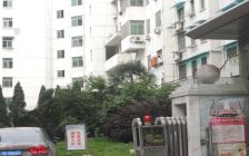 东苑大平层 5房2卫 4楼 户型好 精装 走路就能接