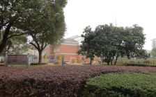 视野开阔、采光好,配套设施齐全,交通便利。