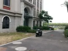 大平层3梯1户 南北通透 高层全景湖海 毛坯没人住过