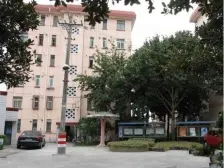 小区环境好,房子采光好,适合居住