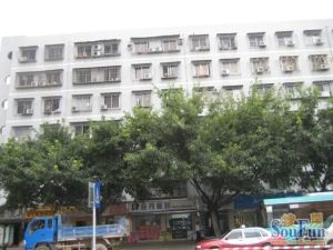 市场小区6室2厅南