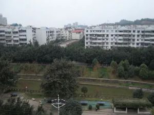 龙华花园2室2厅南
