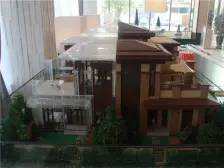 上下三层别墅 实用面积400多平,带前后院子