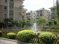 地上五层,位置安静 南北通透 配套齐全