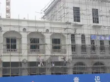 靠江边毛坯房,采光好,可随意装修