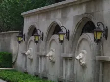 品质楼盘 +环境优美+位置居中+安静宜居