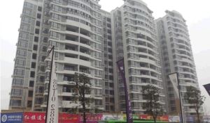 香江紫钻3室1厅东北