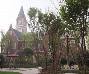 华宇天府花城4室1厅东南