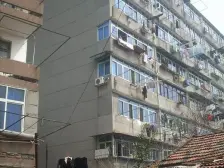 江纺住宅二区 南北通透,采光好 装修好,环镜优美 视野好,诚心出售