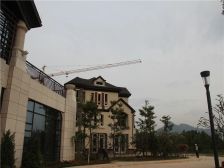 三期临湖独栋别墅,双花园六个房间。