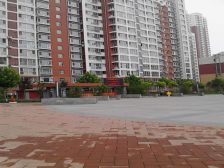 鑫河花园精装三室全部品牌家具家电