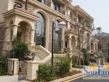 夏湾拿边位别墅,三面大花园,四房四卫保养好