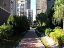 人车分流 双气电梯房 大型商场旁 采光通风效果好