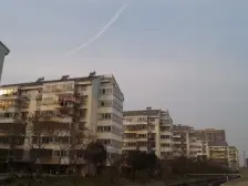 楼中楼高得房率精装修户型三开间朝阳,通透上下两层。