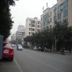 西街上 1室1厅 东南