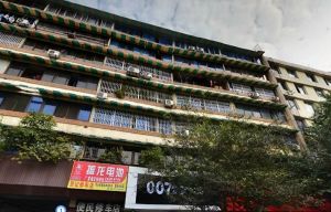 东华门街8号3室1厅东南